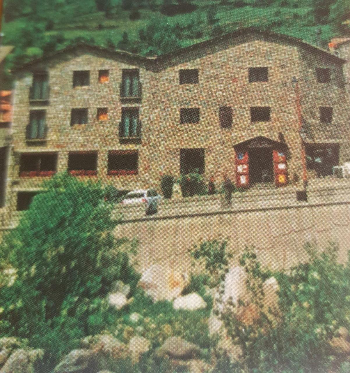Hostal Ter Сеткасес Екстер'єр фото